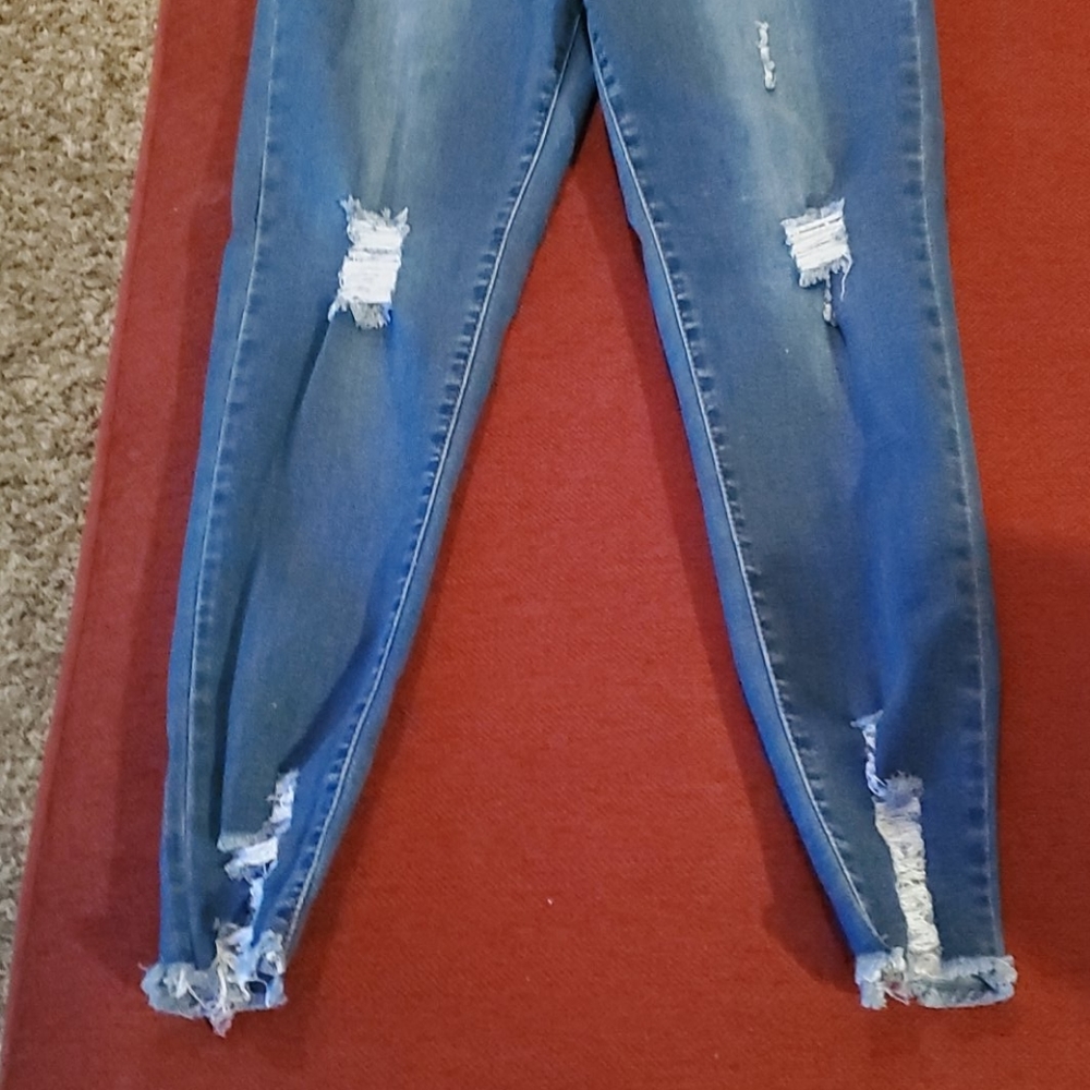Jeans - Picture 2 of 3